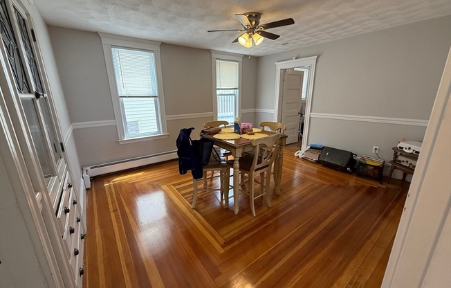 3 beds, 1 bath, 1,296 sqft, $3,400, Unit 3