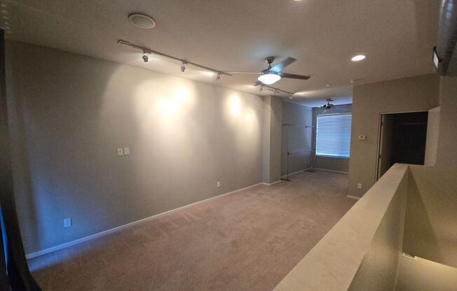 3 beds, 3.5 baths, $2,700