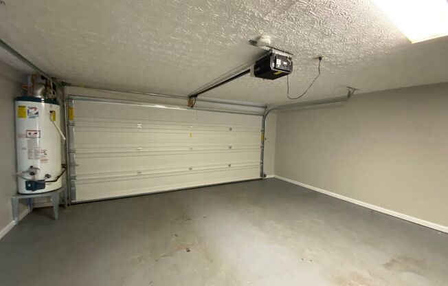 2 beds, 2.5 baths, 1,350 sqft, $1,695, Unit 23