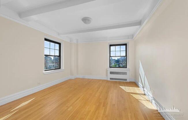 1 bed, 1 bath, $8,400, Unit 3J