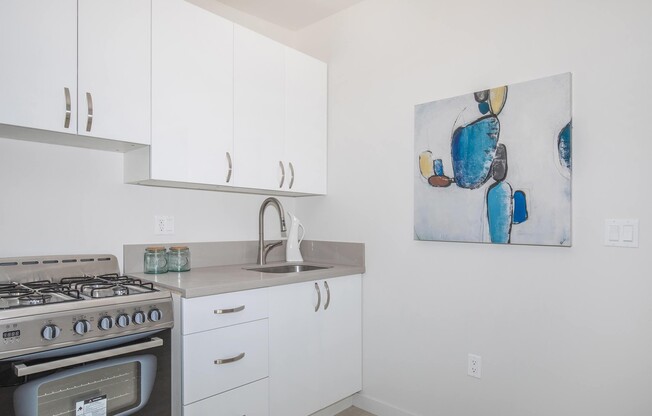 Studio, 1 bath, 250 sqft, $1,315, Unit 22