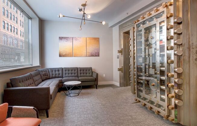 2 beds, 2 baths, 948 sqft, $2,750, Unit 406