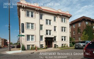 2896 James Ave S Apt 306