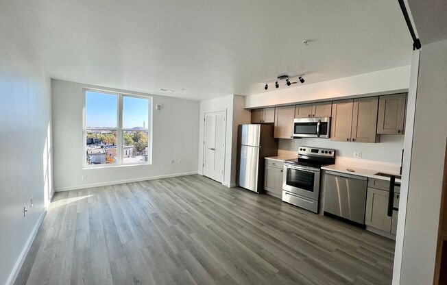 1 bed, 1 bath, 504 sqft, $1,565, Unit 310