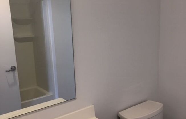 2 beds, 1 bath, $1,899, Unit 521