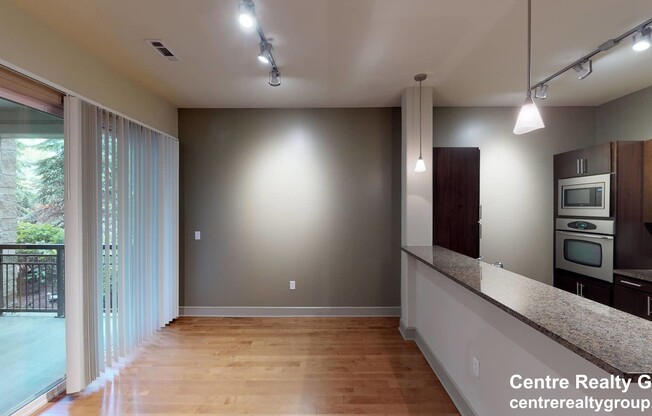 300 2nd Ave.