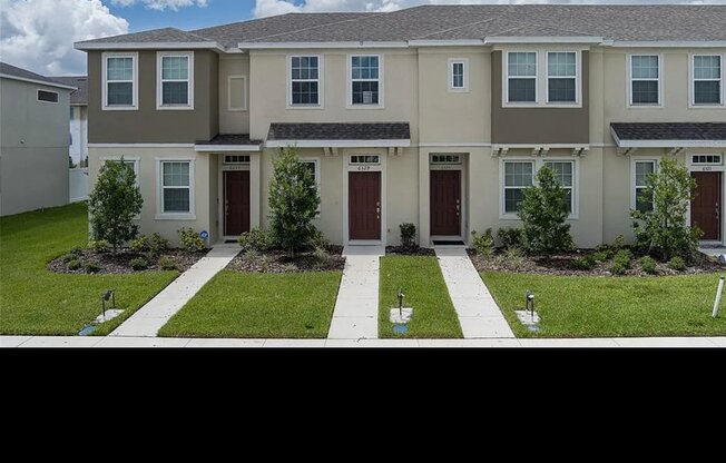 6329 FAIRMONT LN