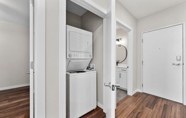 1 bed, 1 bath, 605 sqft, $1,275, Unit 404