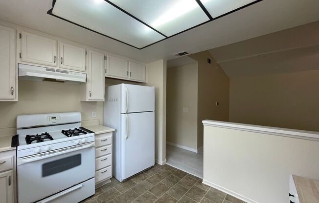 Light and Bright 3 Bedroom 2 Bath Oceanside Home!