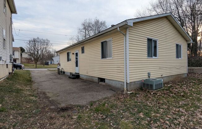 Welcome to this charming 3-bedroom, 1-bathroom house located in Akron