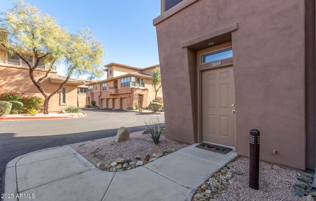 2 beds, 2 baths, $2,195, Unit UNIT 2244