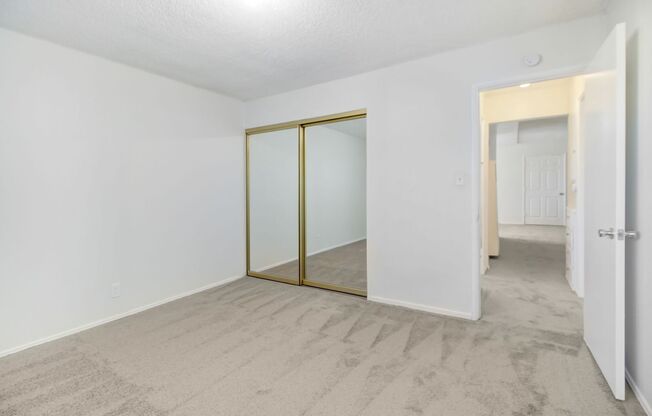 2 beds, 1 bath, 815 sqft, $2,200, Unit 1