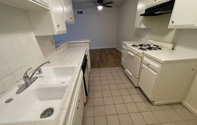 2 beds, 2 baths, $2,795, Unit 12