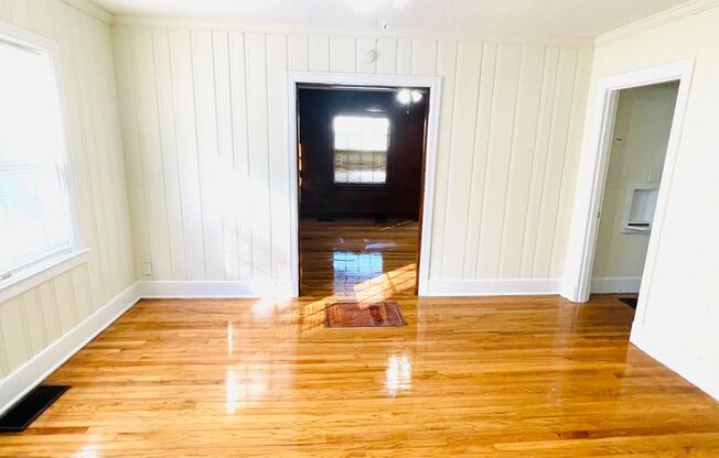 2 beds, 1 bath, $650