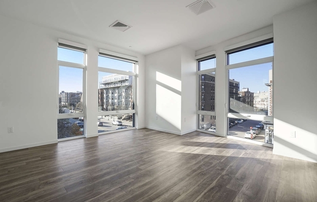 2 beds, 2 baths, 1,125 sqft, $5,350, Unit 403