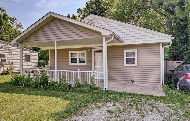 2999 CLOVER DR