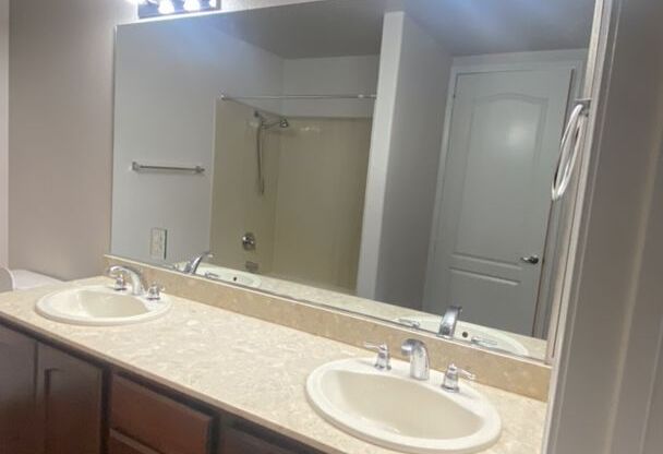 1 bed, 1 bath, $1,550