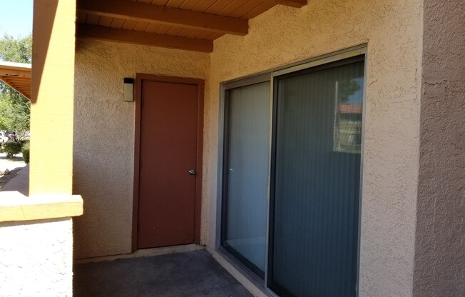 *HCVP considered*DOWNSTAIRS 1BD 1BA CONDO!