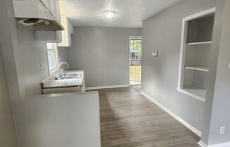 3 beds, 1 bath, $1,099