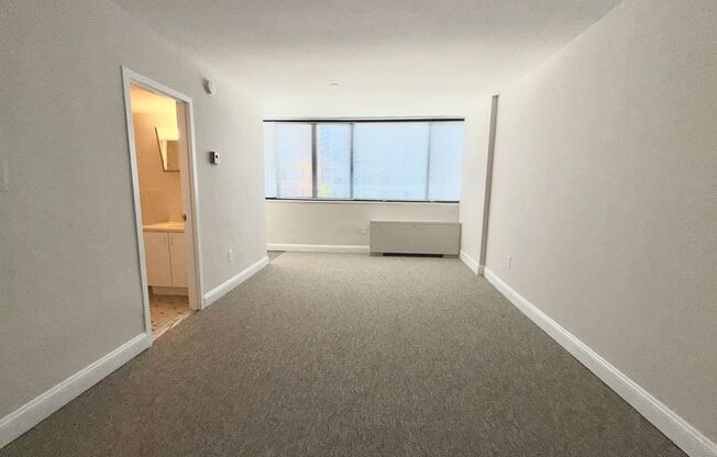 Sutton Plaza Apartments