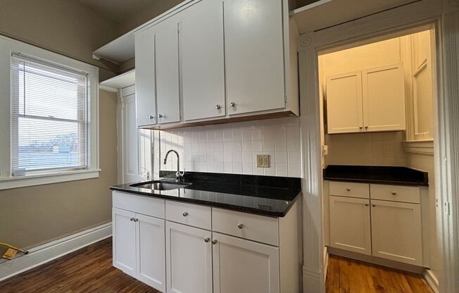 1 bed, 1 bath, 479 sqft, $950, Unit 2