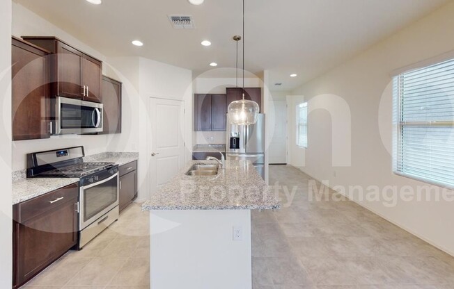11235 S WEISMANN DR