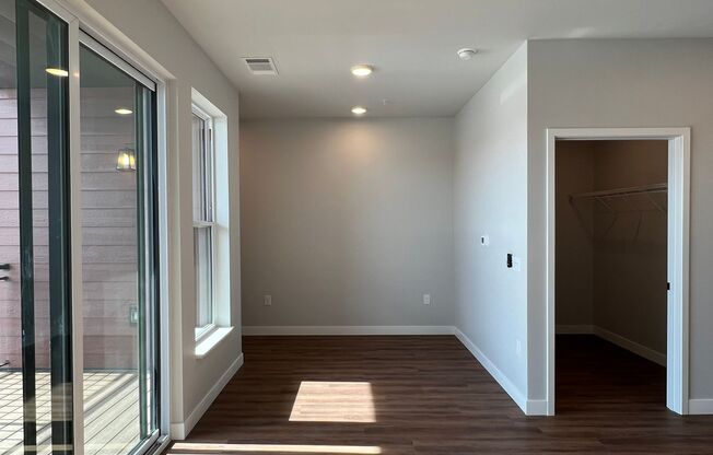 Studio, 1 bath, 532 sqft, $1,375, Unit WR 305-203