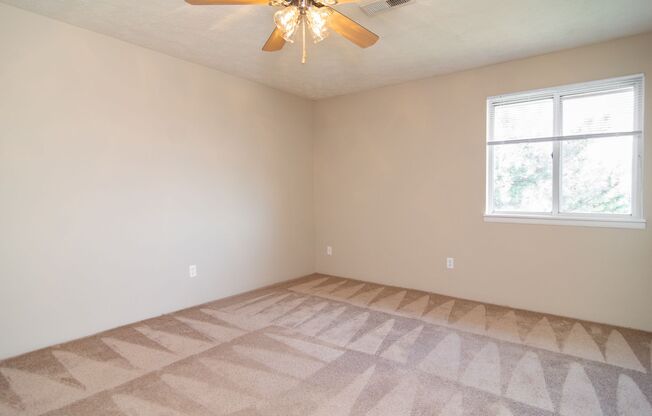 2 beds, 1 bath, 888 sqft, $1,030, Unit 47S-2B