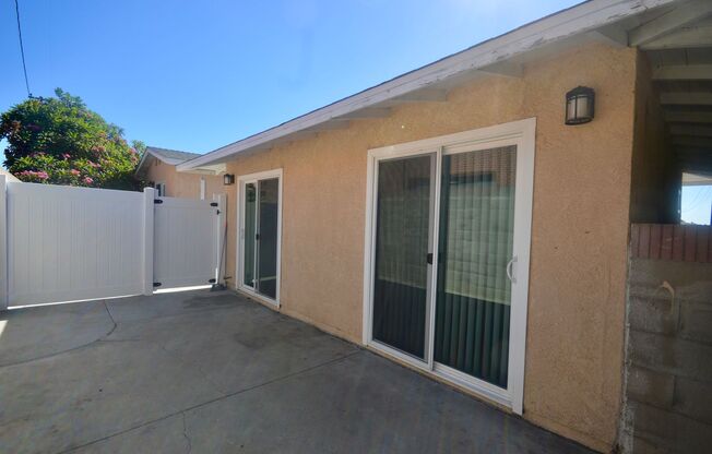 2 beds, 1 bath, $1,995