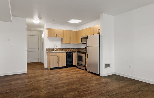 Studio, 1 bath, 461 sqft, $1,550, Unit 308