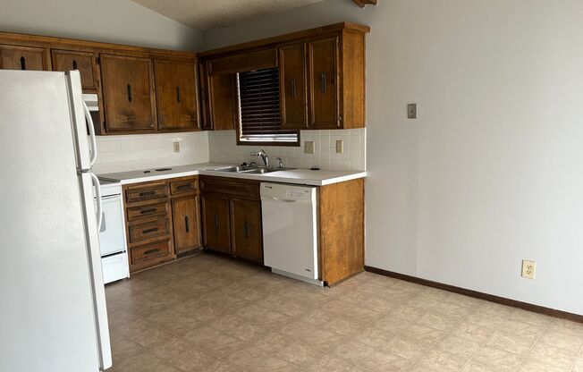 Beautiful 3 Bed 2 bath Home