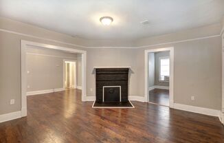 Large Downtown 3BR/2BR House Walking Distance to Forsyth Park