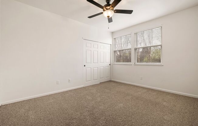 3 beds, 2 baths, 1,272 sqft, $2,125, Unit 231