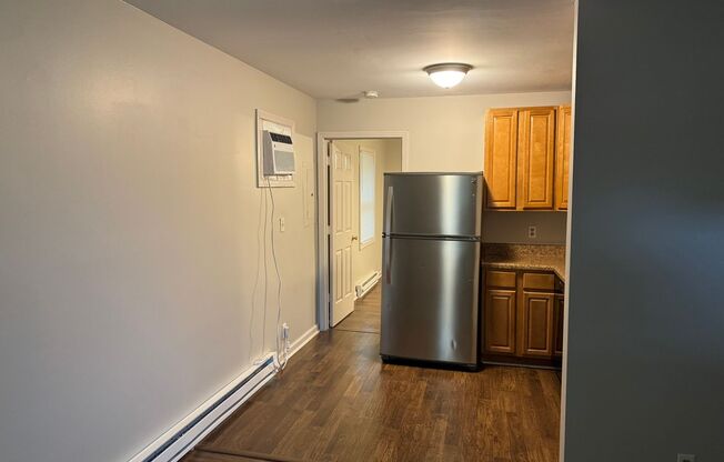 1 bed, 1 bath, $1,095