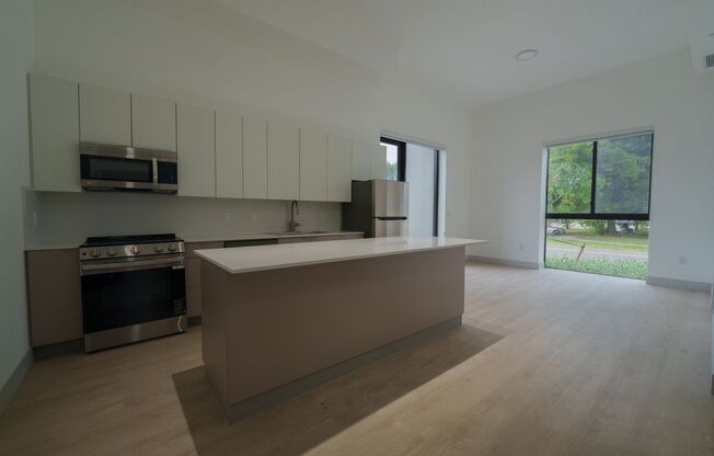2 beds, 2 baths, 995 sqft, $3,895, Unit 105