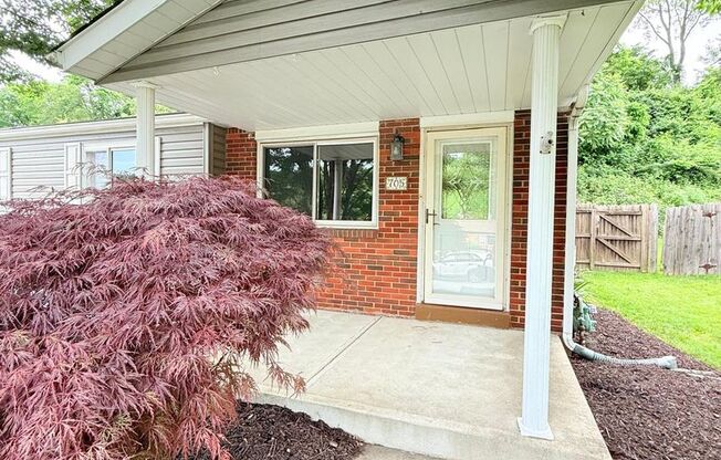Spacious 3-Bedroom 1.5 - bathroom Home for Rent