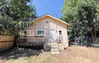 Downtown Ranch Cottage