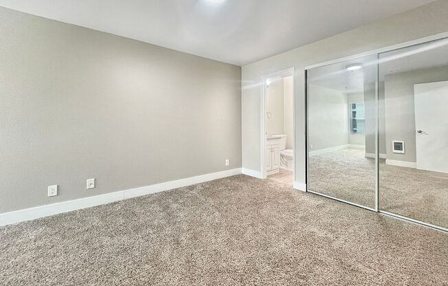 2 beds, 2 baths, 880 sqft, $2,448, Unit 02-203