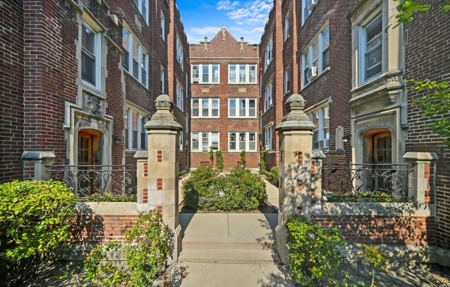 1 bed, 1 bath, 643 sqft, $1,650, Unit 3038-3