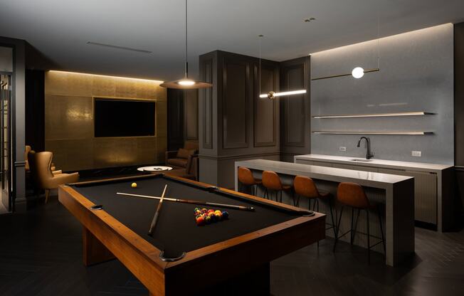 The Belden-Stratford Lincoln Park Apartments