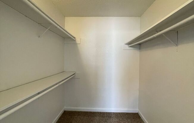 2 beds, 2 baths, 902 sqft, $1,099, Unit 125
