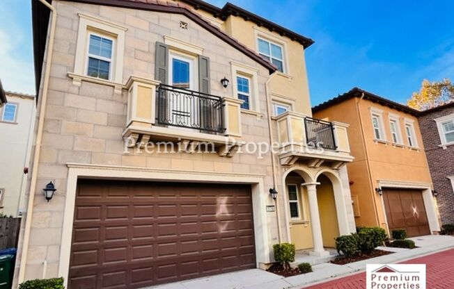 Exquisite 4BD/3.5BA + Loft, Tri-Level Home in Gale Ranch, San Ramon- Available NOW!