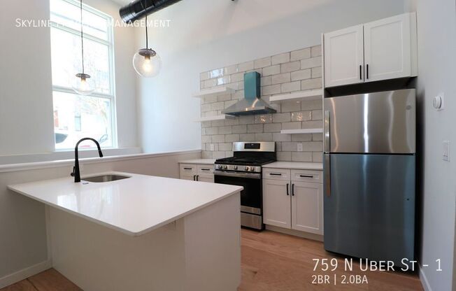 759 N UBER ST