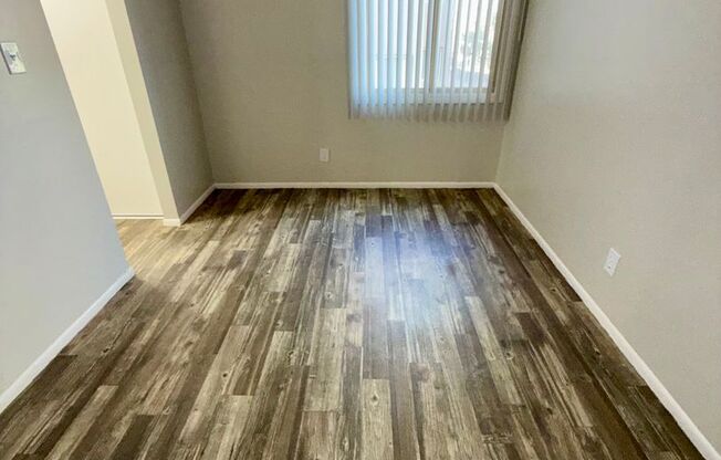 1 bed, 1 bath, 575 sqft, $944, Unit 141