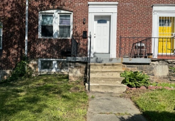 3316 LEIGHTON AVE