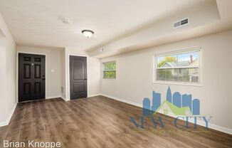 285-287 S Central Ave