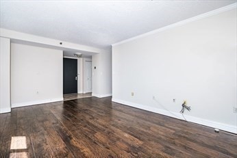 2 beds, 1.5 baths, 815 sqft, $3,200, Unit 414