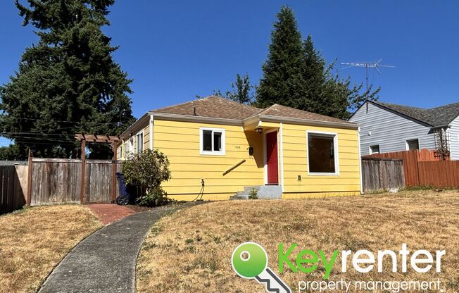 Charming 2-Bedroom Home with Modern Upgrades in Central Tacoma!