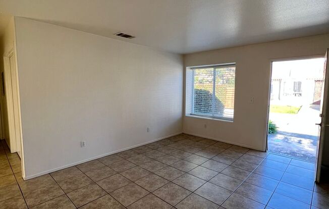 2 beds, 1 bath, 850 sqft, $1,550