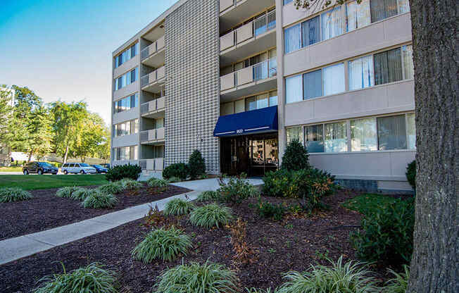 Heritage Park Apartments Building 17